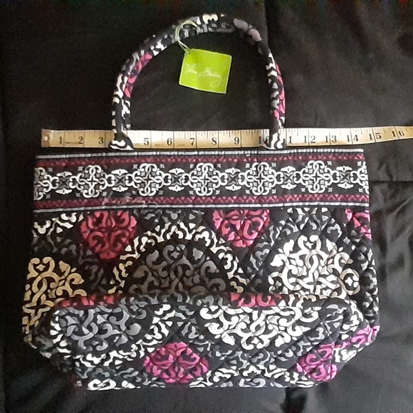 Vera Bradley - Picture 3 of 7